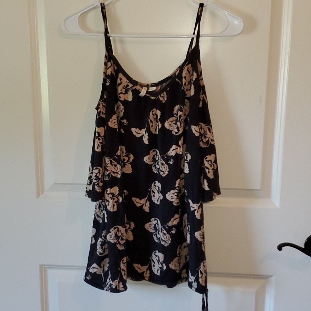 Floral Print Cold Shoulder Top